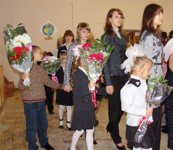  В школах Сергиевского района 1 сентября 2008 года за парты сели около 5 тысяч учащихся